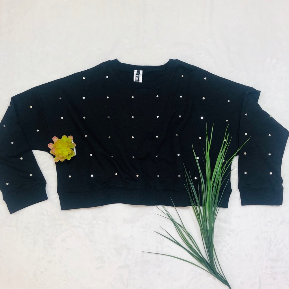 KTOO black studded crop top